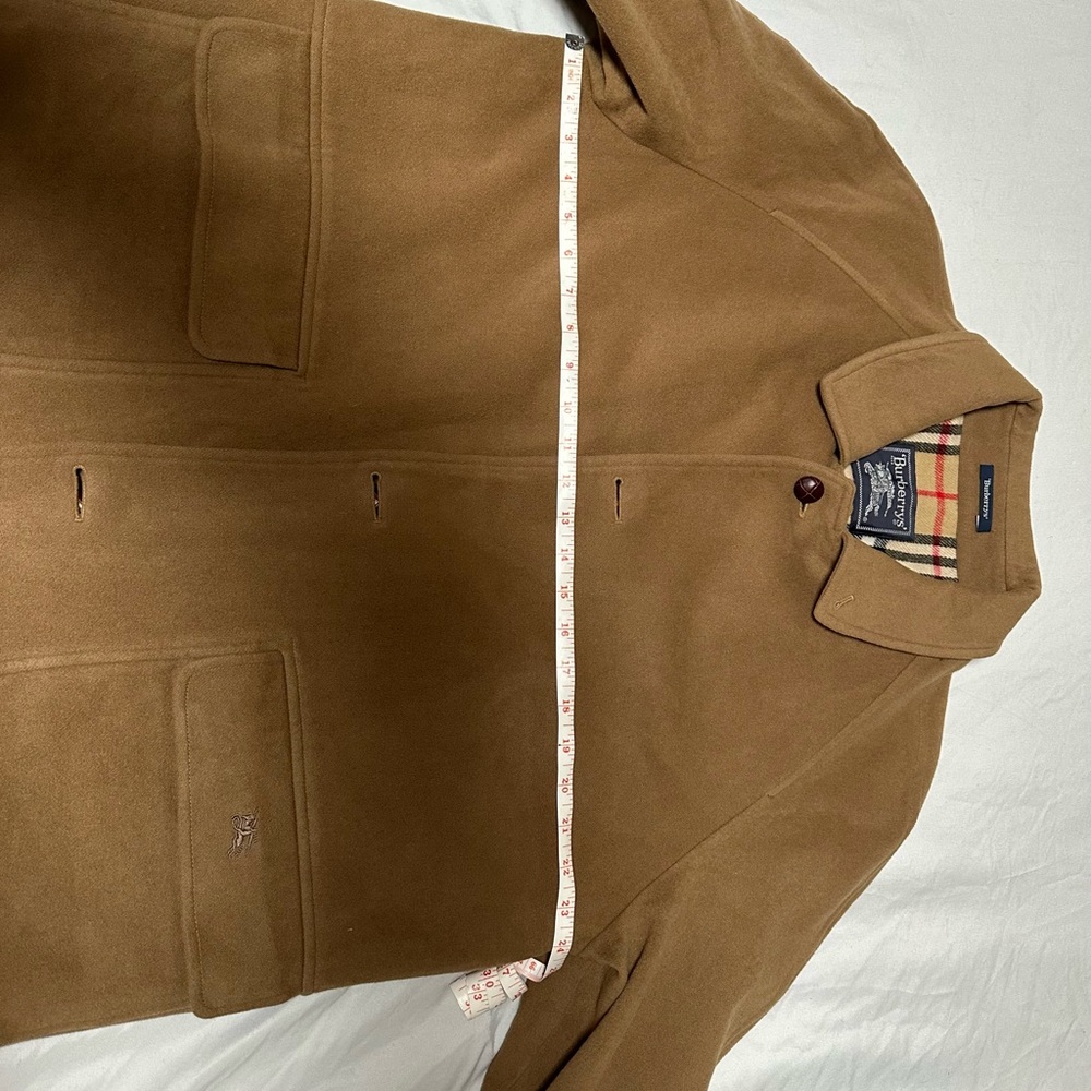 Burberry’s Coat - Picture 10 of 12